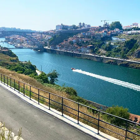 Casa Dos Cubos - Douro River House With Swimming Pool And River View فيلة