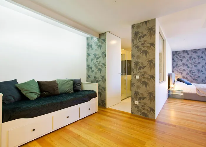 Villa Casa Dos Cubos - Douro River House With Swimming Pool And River View