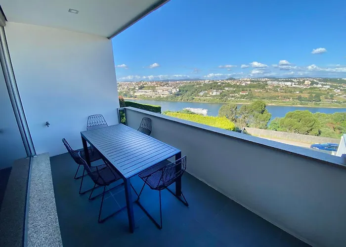 Villa Casa Dos Cubos - Douro River House With Swimming Pool And River View